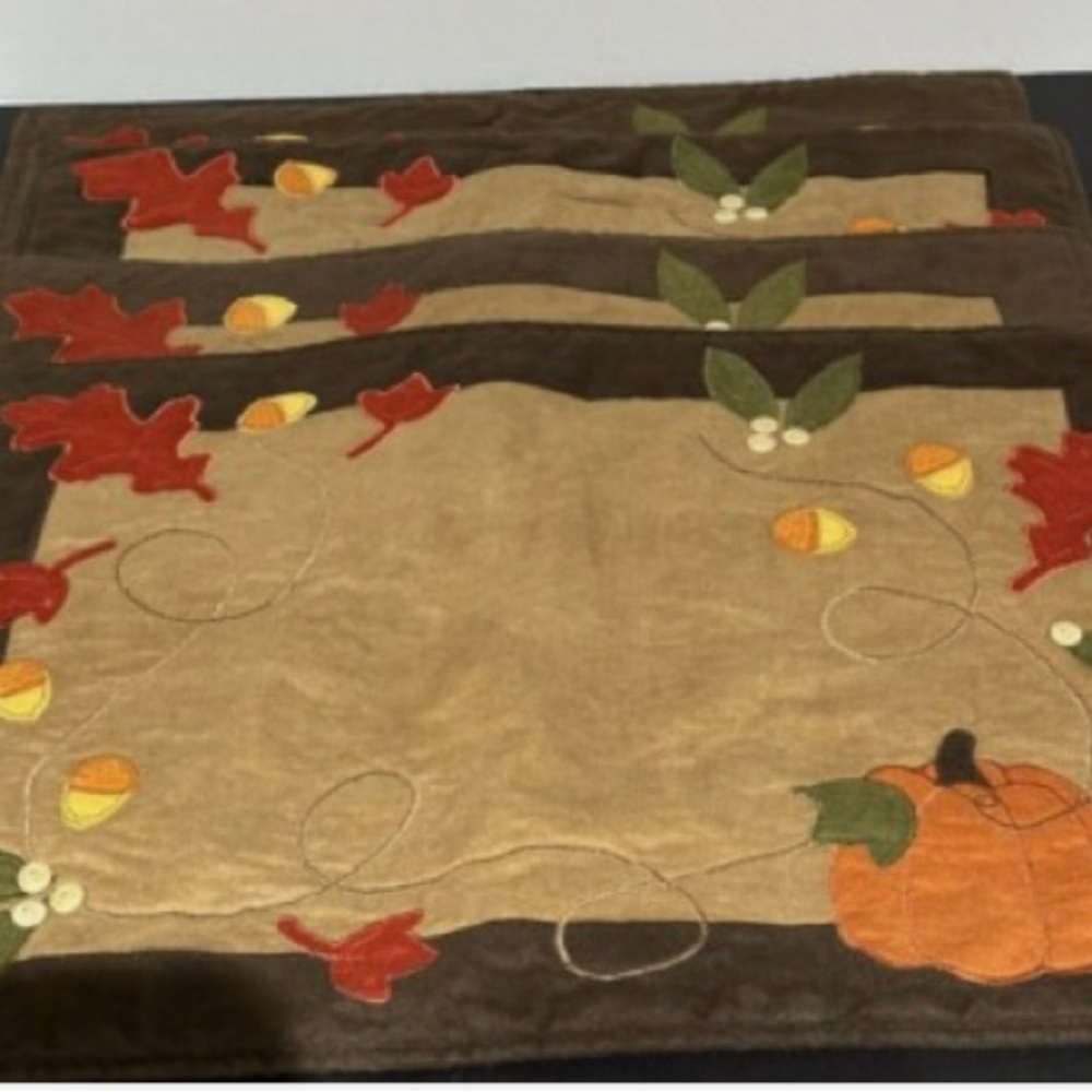 PLACEMATS Autumn Fall Harvest Pumpkin with Leaves Embroidered Set of 4